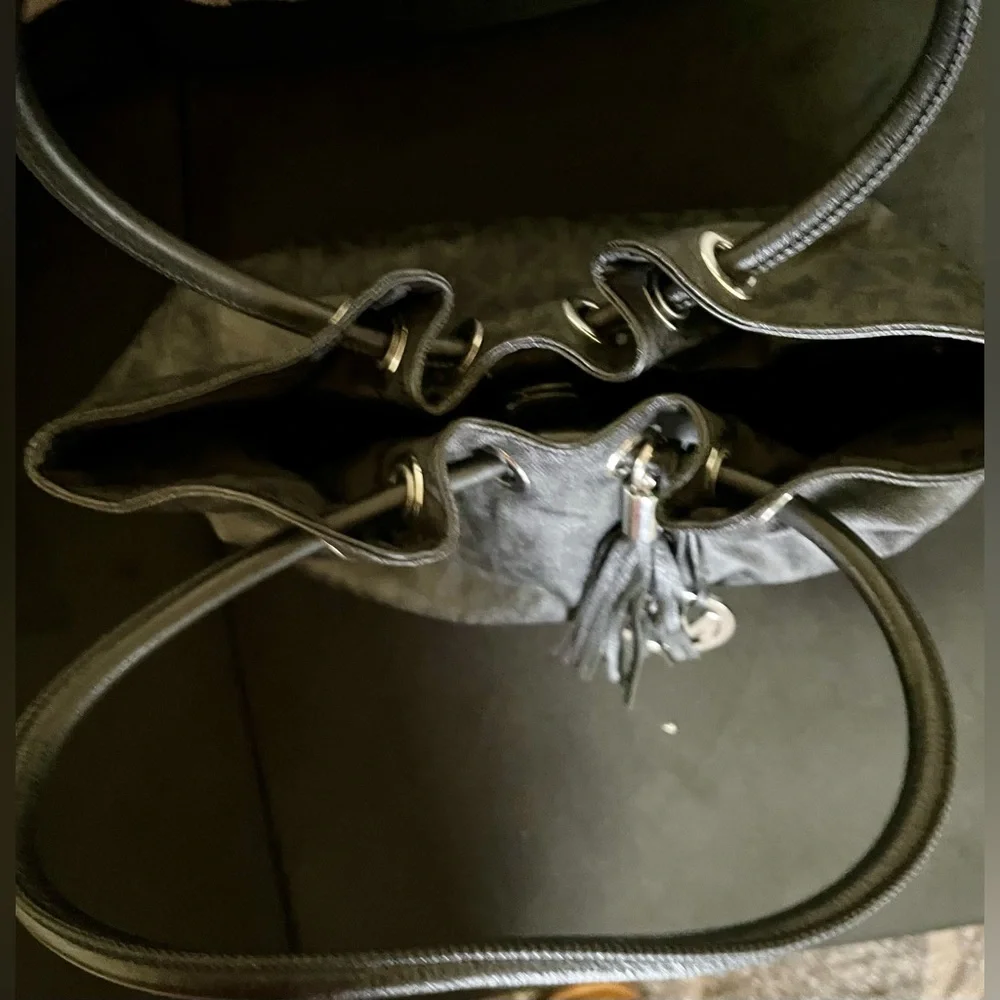 MICHAEL KORS Signature East West RING TOTE PURSE BLACK
